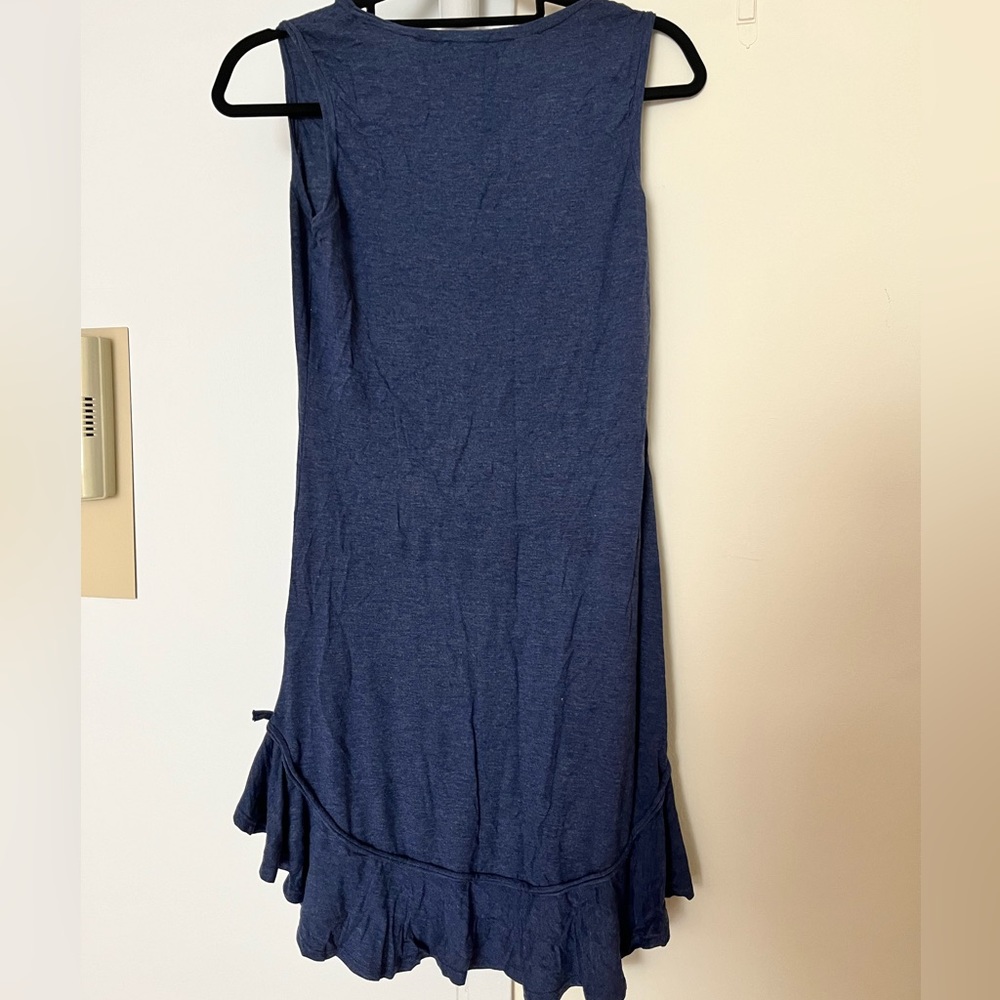 Max studio sleeveless dress.